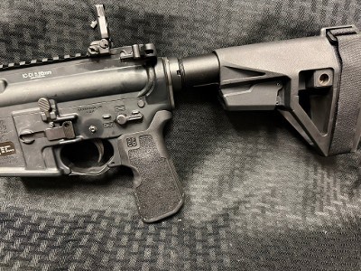 LWRCI M6IC PISTOL 5.56X45MM NATO - Image 4 of 8