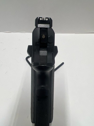 SPRINGFIELD ARMORY CHAMPION OPERATOR .45 ACP - Image 9 of 12