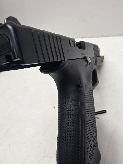 GLOCK 17 GEN 5 9MM LUGER (9x19 PARA) - Image 6 of 11