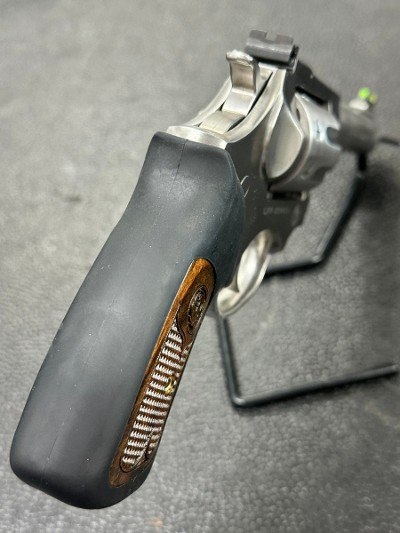 RUGER SP101 (15702) .22 S/L/LR - Image 5 of 8