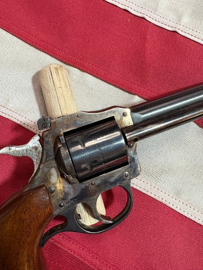 H&R 686 .22LR/.22MAG - Image 6 of 6