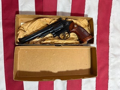 SMITH & WESSON 19-4 COMBAT MAGNUM .357 MAG - Image 3 of 7