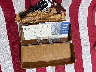 SMITH & WESSON 19-4 COMBAT MAGNUM .357 MAG - Image 2 of 7