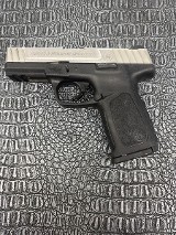 SMITH & WESSON SD40VE 40 Smith & Wesson - Image 2 of 4