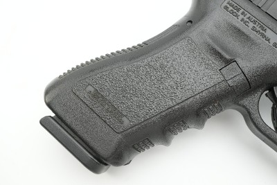 GLOCK 22 .40 S&W - Image 3 of 21