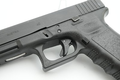 GLOCK 22 .40 S&W - Image 18 of 21