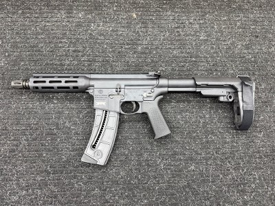 Smith & Wesson M&P15-22 .22 LR - Image 5 of 7