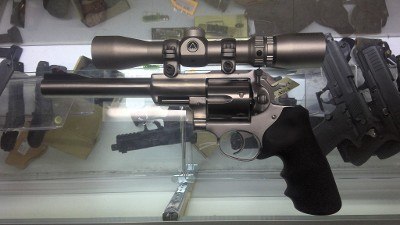 RUGER SUPER REDHAWK .44 MAGNUM - Image 2 of 3