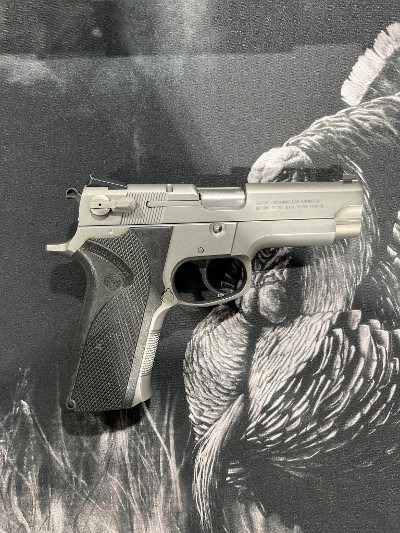 SMITH & WESSON Model 4006 .40 S&W - Image 3 of 6