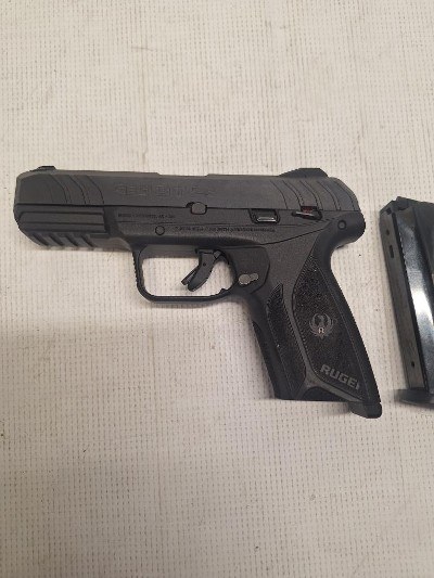 RUGER SECURITY-9 9MM LUGER (9x19 PARA) - Image 3 of 8