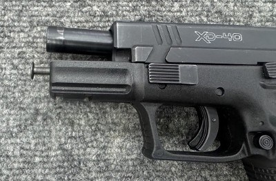 SPRINGFIELD ARMORY XD-40 .40 S&W - Image 7 of 9