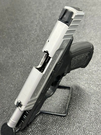 SMITH & WESSON SD40VE 40 Smith & Wesson - Image 6 of 6