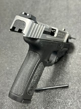 SMITH & WESSON SD40VE 40 Smith & Wesson - Image 5 of 6