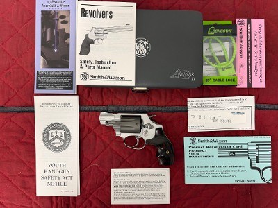 SMITH & WESSON 331 Air Lite.32 H&R MAG - Image 2 of 5