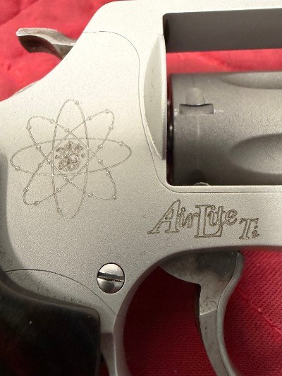 SMITH & WESSON 331 Air Lite.32 H&R MAG - Image 5 of 5