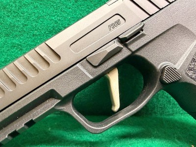 SIG SAUER P365 FUSE 9MM LUGER (9x19 PARA) - Image 9 of 25