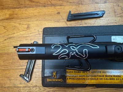 BROWNING BUCK MARK CAMPER UFX .22 LR - Image 4 of 9