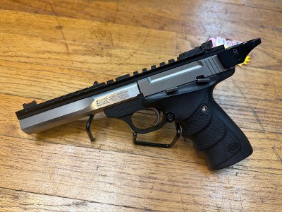 BROWNING Buckmark .22 LR - Image 6 of 10