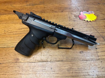 BROWNING Buckmark .22 LR - Image 1 of 10