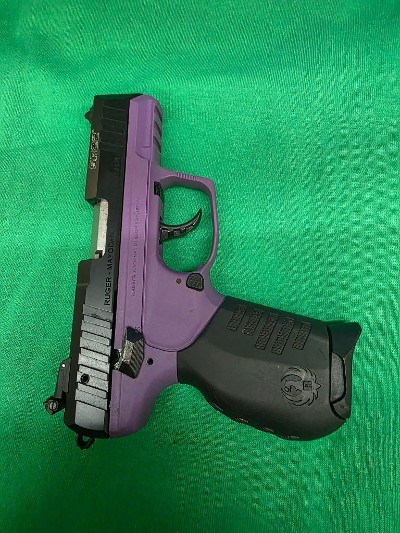 RUGER SR22 .22 LR - Image 3 of 6