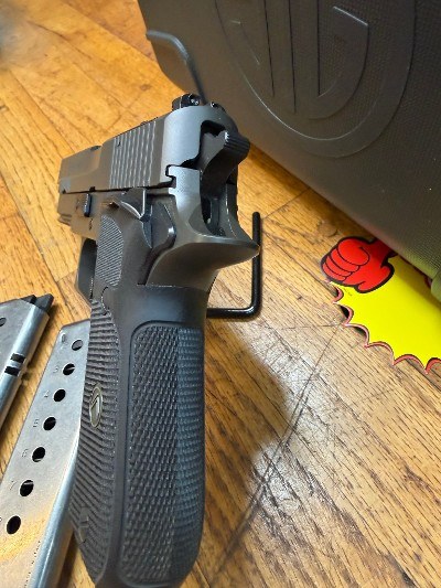 SIG SAUER P220 Legion .45 ACP - Image 10 of 18