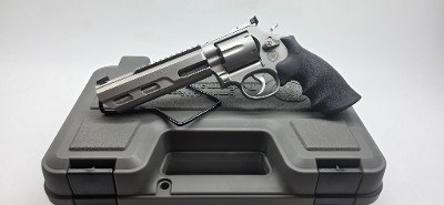 SMITH & WESSON 686 .357 MAG - Image 1 of 10