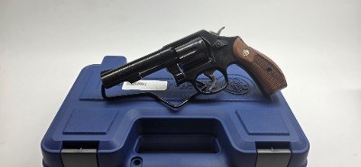 SMITH & WESSON MODEL 10 .38 SPL - Image 1 of 10