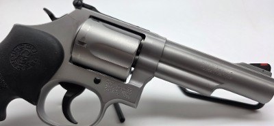 SMITH & WESSON MODEL 69 COMBAT MAGNUM .44 MAGNUM - Image 7 of 8