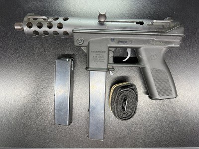 INTERDYNAMIC KG 99 9MM LUGER (9x19 PARA) - Image 1 of 10