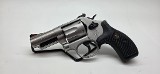SMITH & WESSON 66 .357 MAG - Image 2 of 10