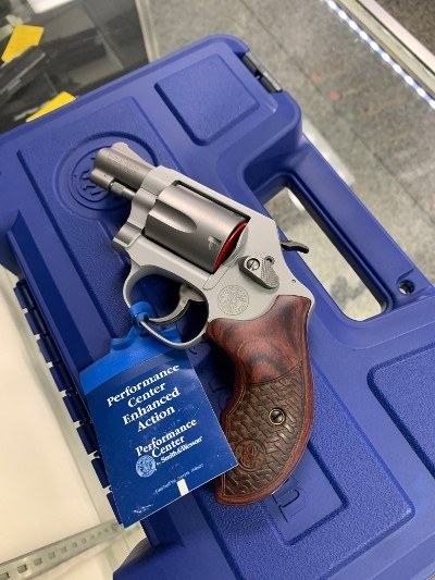 SMITH & WESSON 637 .38 SPL - Image 2 of 6
