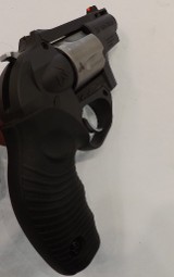 TAURUS 605 PROTECTOR POLY .357 MAG - Image 7 of 11