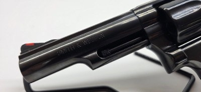 SMITH & WESSON MODEL 19 CLASSIC .357 MAG - Image 3 of 10