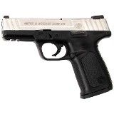 SMITH & WESSON SD40 VE .40 S&W - 1 of 3