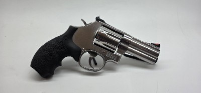 SMITH & WESSON 686 PLUS .357 MAG - Image 5 of 10
