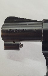 SMITH & WESSON MODEL 442-2 AIRWEIGHT .38 SPL +P - Image 3 of 6