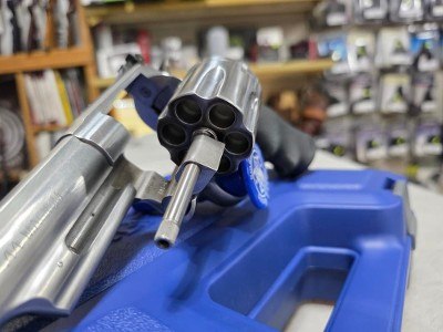 SMITH & WESSON 629-6 (163603) .44 MAGNUM - Image 3 of 4