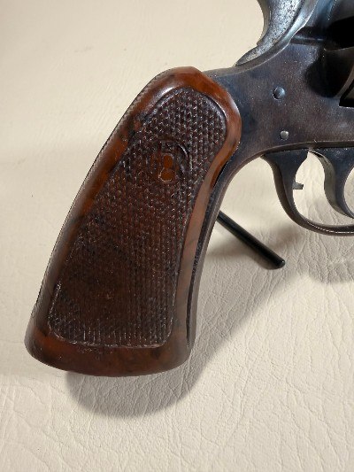 H&R 922 .22 LR - Image 6 of 7
