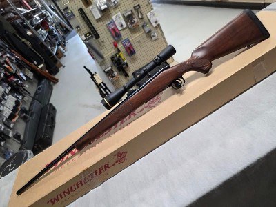 WINCHESTER 70 FEATHERWEIGHT .308 WIN - Image 5 of 8