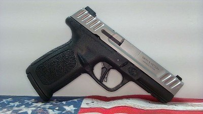 SMITH & WESSON SD40 2.0 40 Smith & Wesson - Image 7 of 9