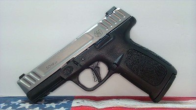 SMITH & WESSON SD40 2.0 40 Smith & Wesson - Image 9 of 9