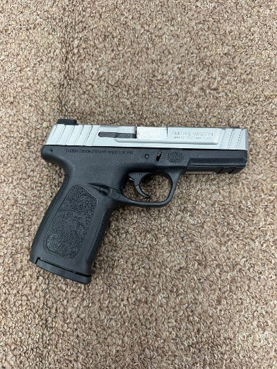 SMITH & WESSON SD9 VE 9MM LUGER (9x19 PARA) - Image 4 of 8