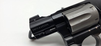 SMITH & WESSON 432 UC .32 H&R MAG - Image 3 of 10