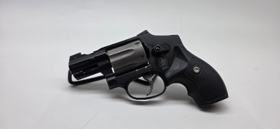 SMITH & WESSON 432 UC .32 H&R MAG - Image 2 of 10