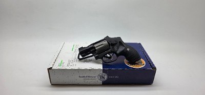 SMITH & WESSON 432 UC .32 H&R MAG - Image 1 of 10