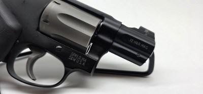 SMITH & WESSON 432 UC .32 H&R MAG - Image 8 of 10
