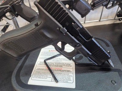 GLOCK G45 9MM LUGER (9X19 PARA) - Image 1 of 4