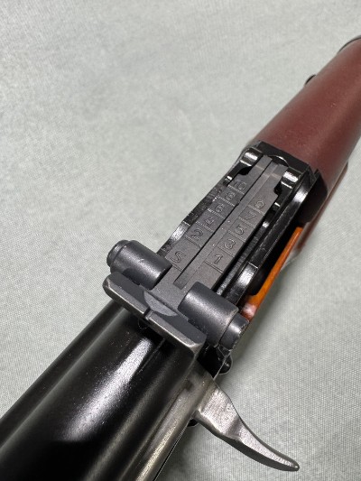 AK-47 DESIGN CARBINES, RIFLES, & PISTOLS AK-74 5.45X39MM - Image 8 of 15