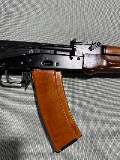 AK-47 DESIGN CARBINES, RIFLES, & PISTOLS AK-74 5.45X39MM - Image 9 of 14