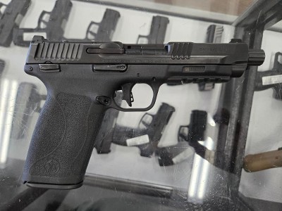 SMITH & WESSON M&P 5.7 5.7x28mm - Image 2 of 3
